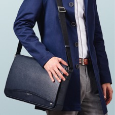 Anderson Large Messenger Bag in Black Saffiano