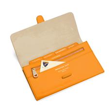 Classic Travel Wallet in Smooth Amber