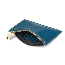 Small Essential Flat Pouch in Peacock Pearl Patent